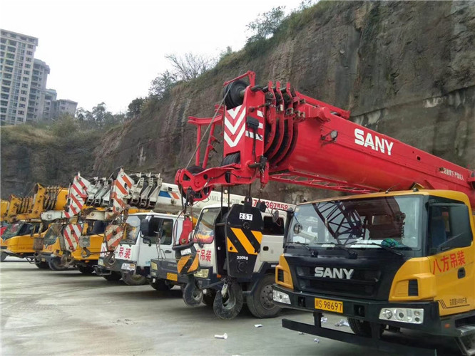 吉县吊车出租按什么计费？台班费、单次费、里程费怎么算？